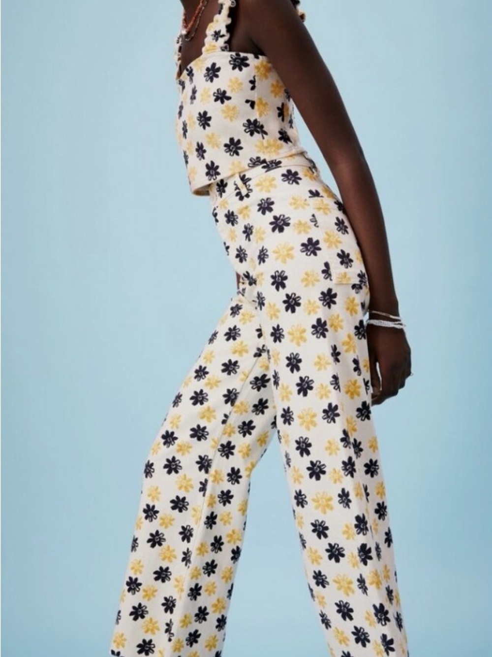Zara Straight High Rise Flare Pants with Yellow & Black Floral Raw Hem Sz 2​